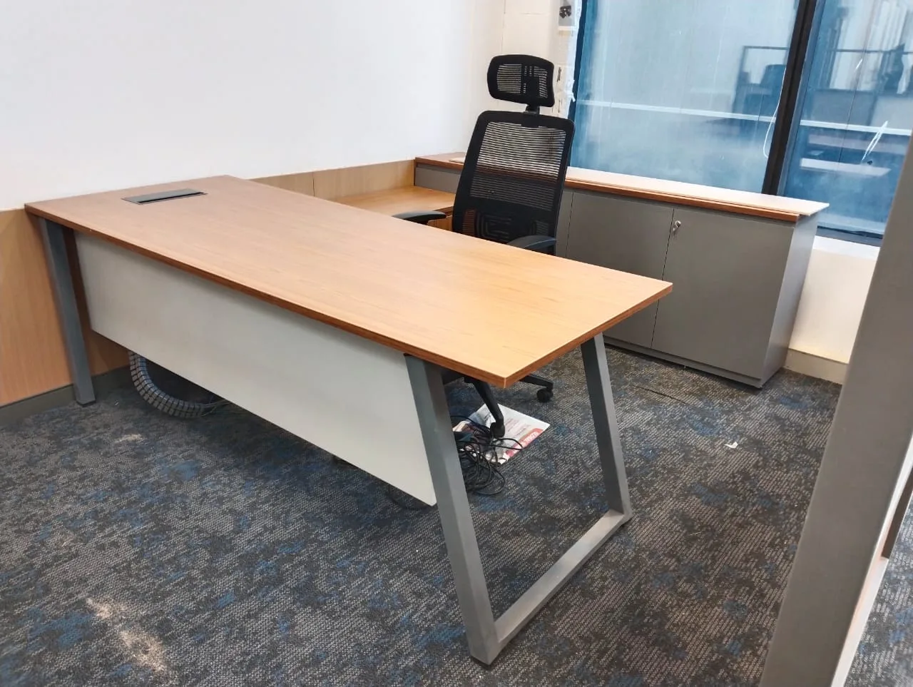 Cabin & Executive Tables by One Stop Modular Furniture