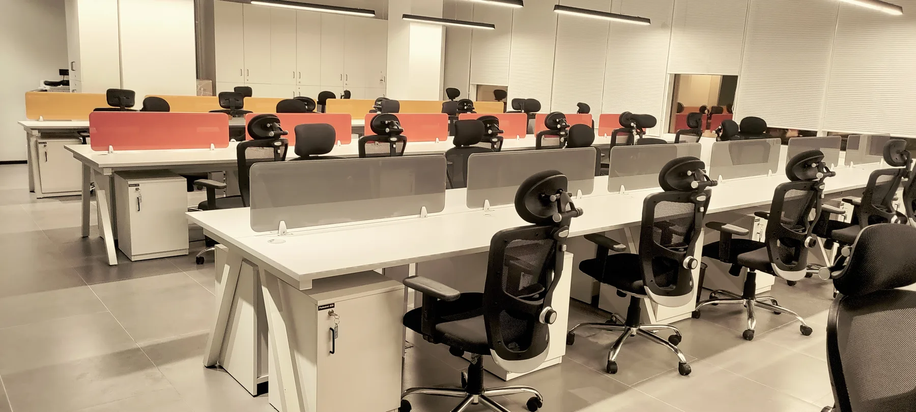 Linear Workstations